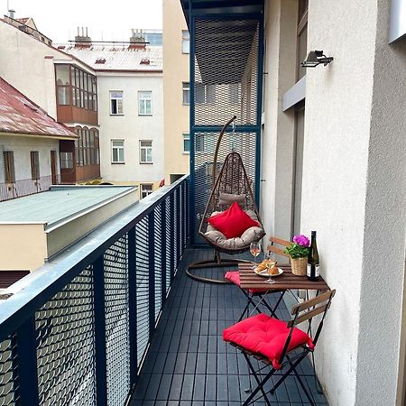 Duplex Apartment With 3 Bedrooms Prague Exterior photo