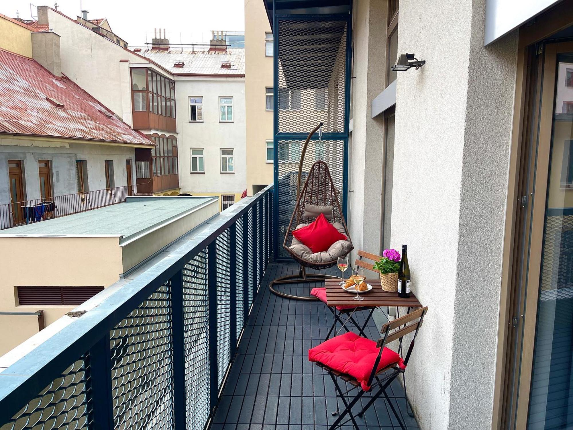 Duplex Apartment With 3 Bedrooms Prague Exterior photo